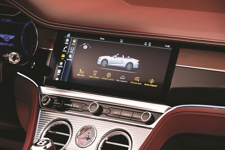 «الزياني» تكشف النقاب عن «Continental GT Convertible» الجديدة