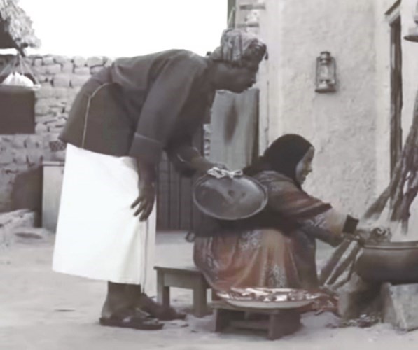 مشهد يجمع (سعيد) طالب الشحري و(ام عضيبان) مريم الغامدي في المسلسل﻿