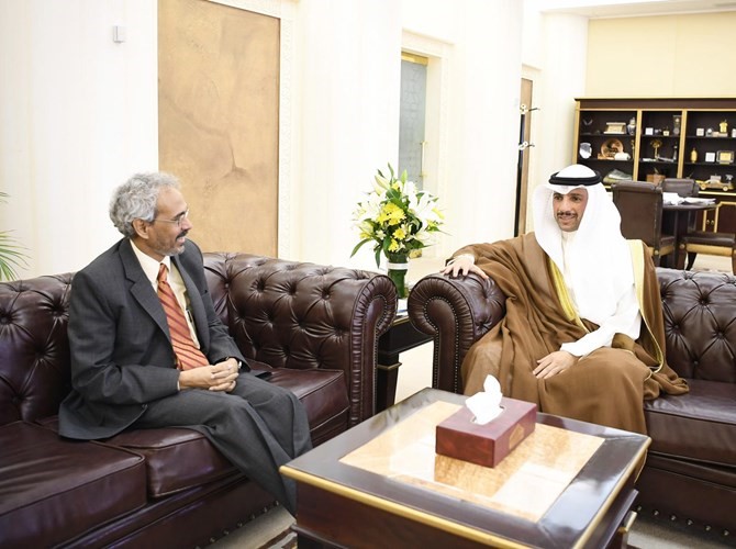 الرئيس الغانم مستقبلا سفير جمهورية الهند جيفا ساغار﻿