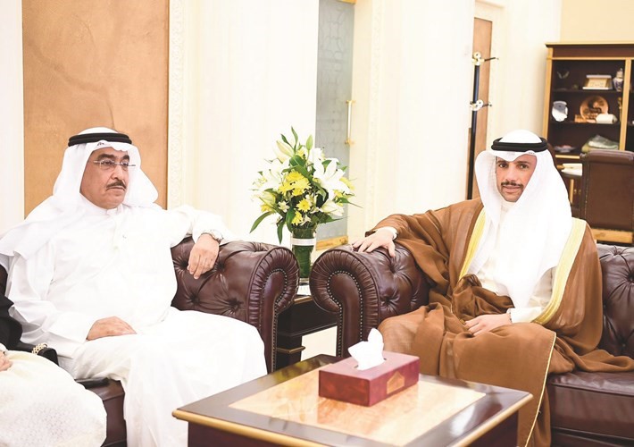الغانم مع أمين سر جمعية الصحافيين ورئيس لجنة شؤون المهنة الزميل عدنان الراشد﻿