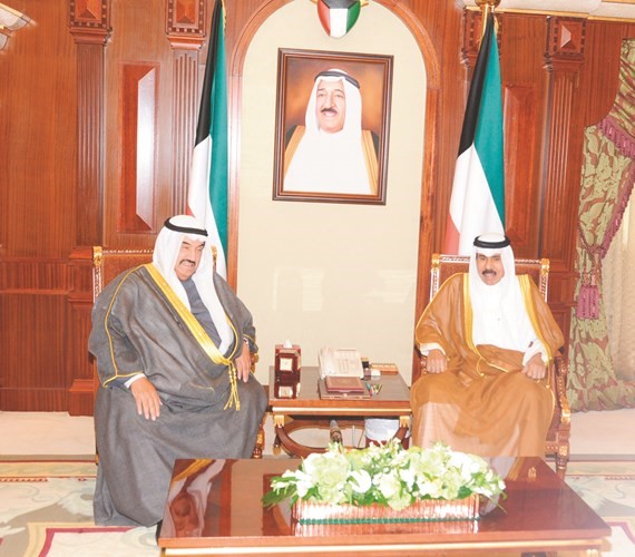 سمو نائب الأمير وولي العهد الشيخ نواف الأحمد مستقبلا سمو الشيخ ناصر المحمد﻿