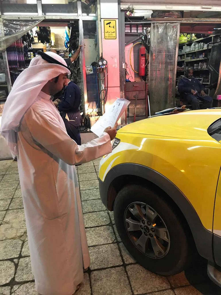 العدواني: تحرير 13 مخالفة إعلان و رفع 318 إعلاناً عشوائيا في مبارك الكبير