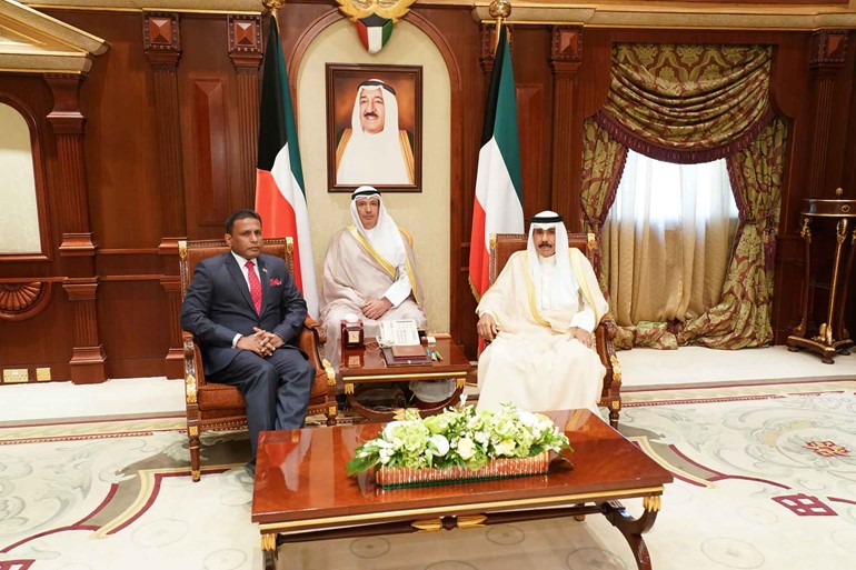 سمو نائب الأمير وولي العهد الشيخ نواف الأحمد مستقبلا سفير سريلانكا كانديبان بالاسوبرامانيام