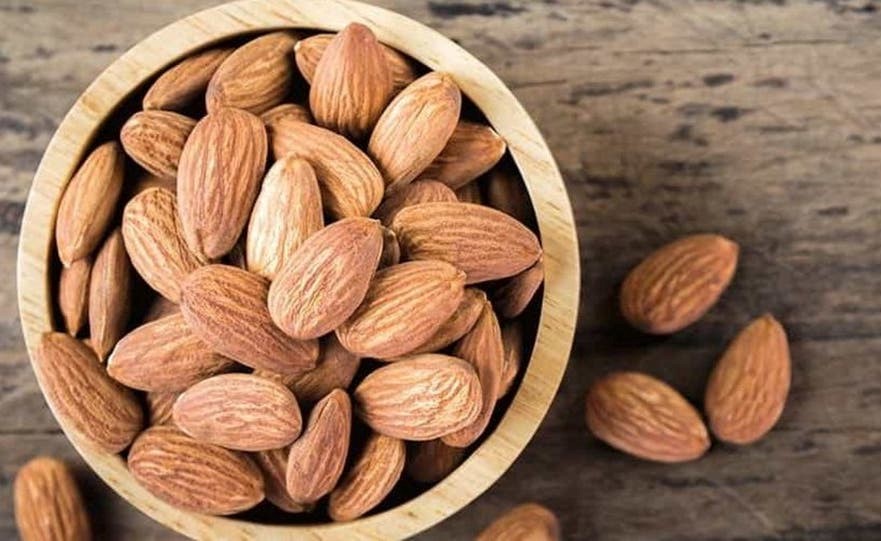 8 فوائد صحية لتناول اللوز يومياً.. تعرف عليها