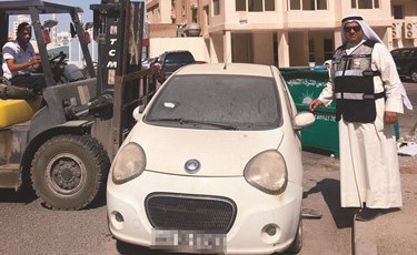 رفع سيارة مهملة ﻿