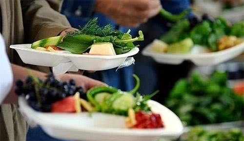أغذية "تربك" عمل الغدة الدرقية .. عليك الحذر منها