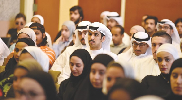 جانب من حضور الشباب من الخريجين الجدد وحديثي التخرج﻿