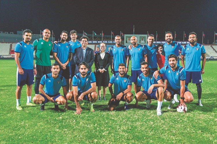 «هواوي» تدعم «الأزرق» بأحدث منتجاتها
