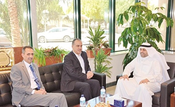 محمد الجبري خلال استقباله وزير الزراعة الأردني﻿