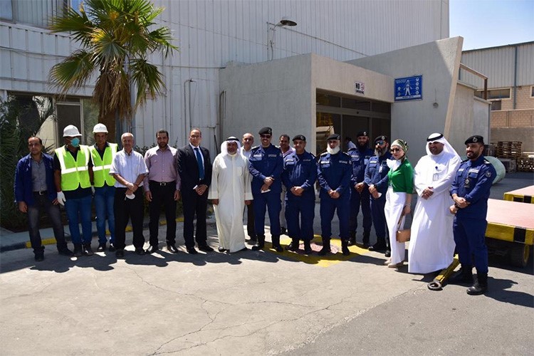 الإطفاء : دعم وتعاون مع المصانع الوطنية