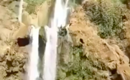 فيديو يوثق مشهدًا صادمًا لمصرع سائح ألماني سقط من شلال بالمغرب