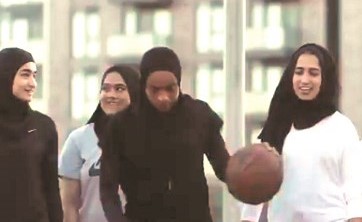 بالفيديو.. بطل الـ «NBA» يطلق «حجاباً رياضياً»