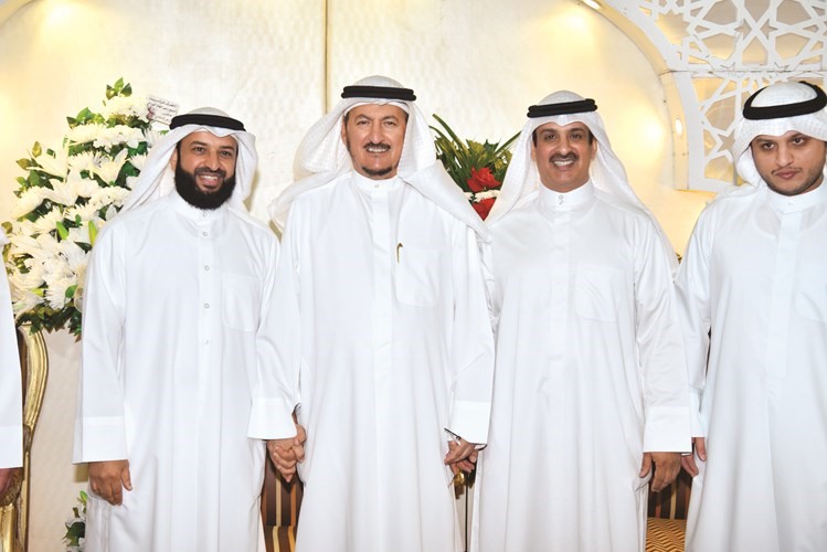 مبارك الدويلة يقدم التهاني﻿