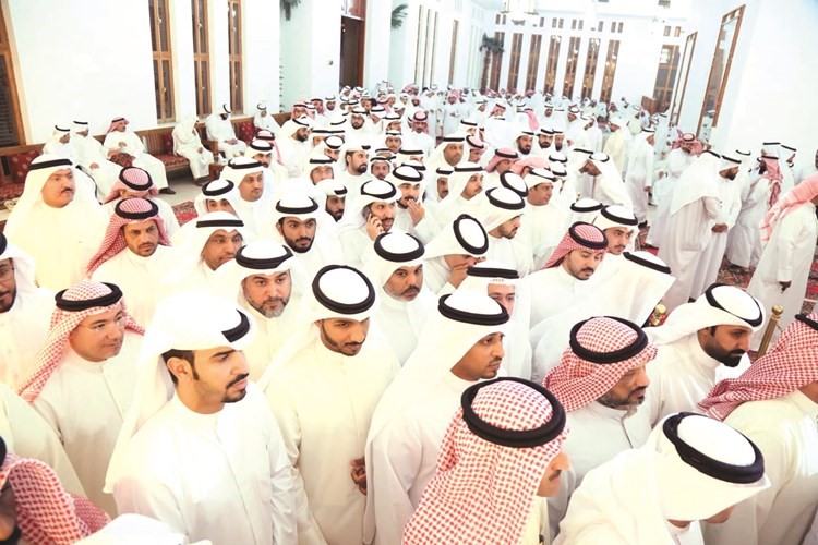 جمع من المهنئين في حفل استقبال عبدالله فهاد﻿