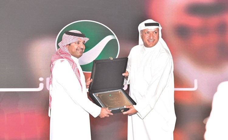  سالم الهندي مكرما راشد الماجد﻿