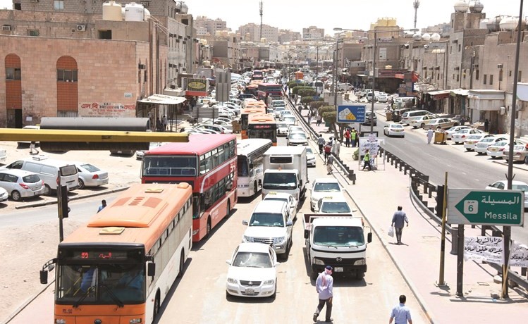 بدء حصر المخالفات المختلفة في منطقة جليب الشيوخ من الجهات المختصة ووضع الحلول المناسبة لها﻿