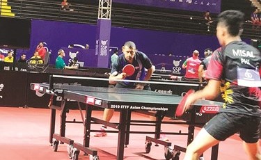 منتخبا الكويت والفلبين قبل بداية اللقاء﻿
