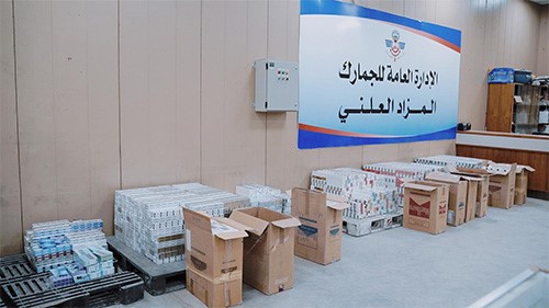جمارك الكويت تبيع بضائع منوعة بقيمة 55800 ديناراً كويتياً في مزادين علنيين