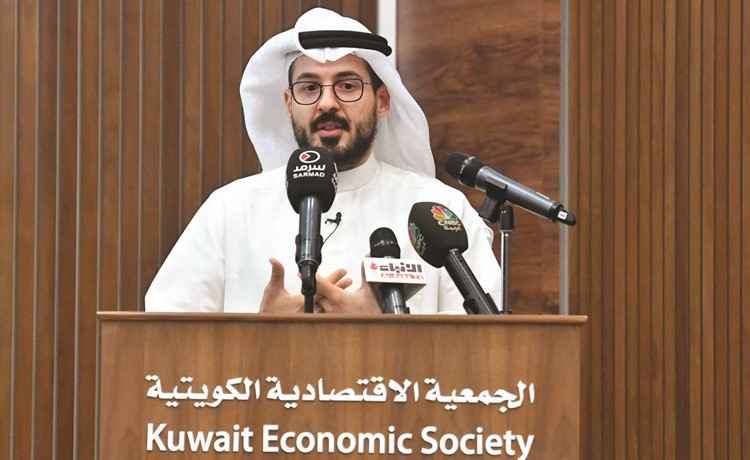 جاسم العوضي ﻿