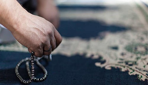 بالفيديو.. علي جمعة يوضح ماذا يفعل من أدى الفريضة ناسيًا ركعة