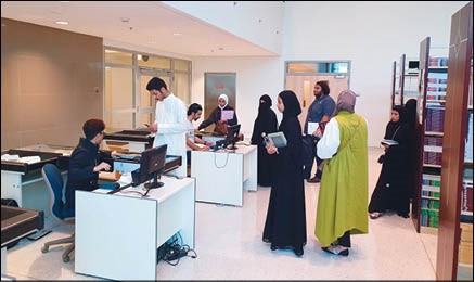 إدارة مكتبة الطالب تقيم معرضاً للكتب في حرم الشدادية