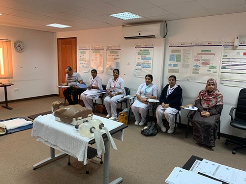 بدء دورات الإنعاش القلبي والتعامل مع الحالات الحرجة في «الأحمدي الصحية»
