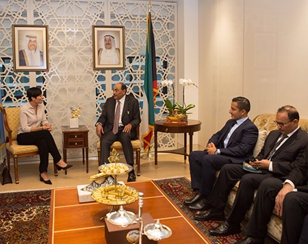 الشيخ صباح الخالد خلال اجتماعه مع نظيرته النرويجية 