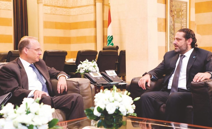 رئيس مجلس الوزراء سعد الحريري مستقبلا مساعد وزير الخزانة الأميركية لشؤون مكافحة تمويل الإرهاب مارشال بيلينغسلي في السراي الحكومي				(محمود الطويل)﻿