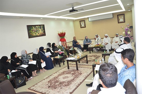موظفو "التربية" يحتجون على عدم شمولهم "الكادر"..وشكلوا لجنة لمقابلة الوزير ورئيس "الديوان"