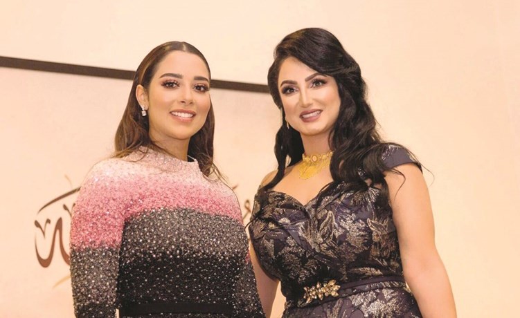 ولاء أبل مع المطربة بلقيس فتحي﻿