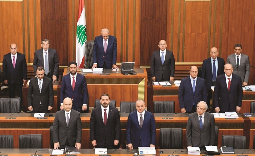 رئيس مجلس النواب نبيه بري مترئسا الجلسة النيابية في حضور رئيس الحكومة سعد الحريري	(محمود الطويل)﻿