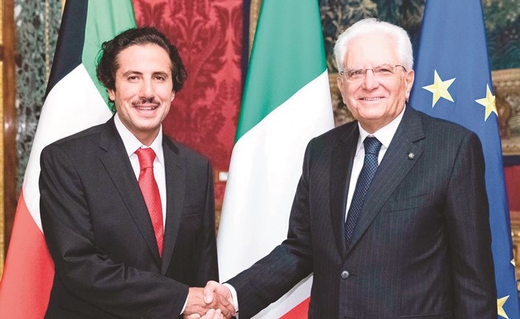 الرئيس الإيطالي مع السفير الشيخ عزام الصباح﻿