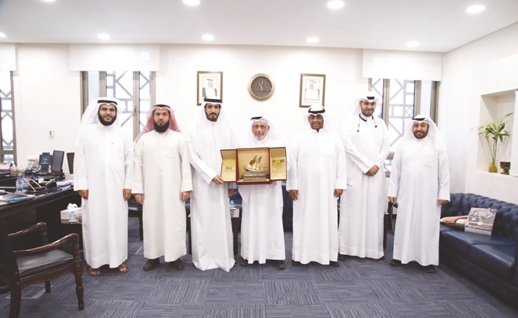 لجنة التعريف بالإسلام تكرم بيت الزكاة﻿