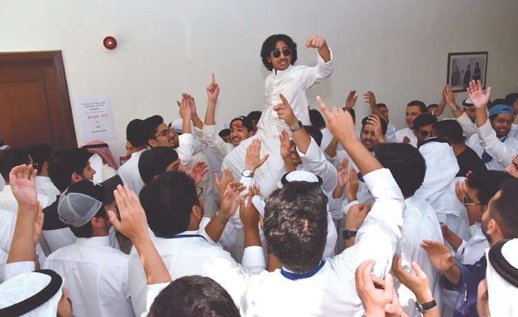 شيلات انتخابية خلال العرس الديموقراطي﻿
