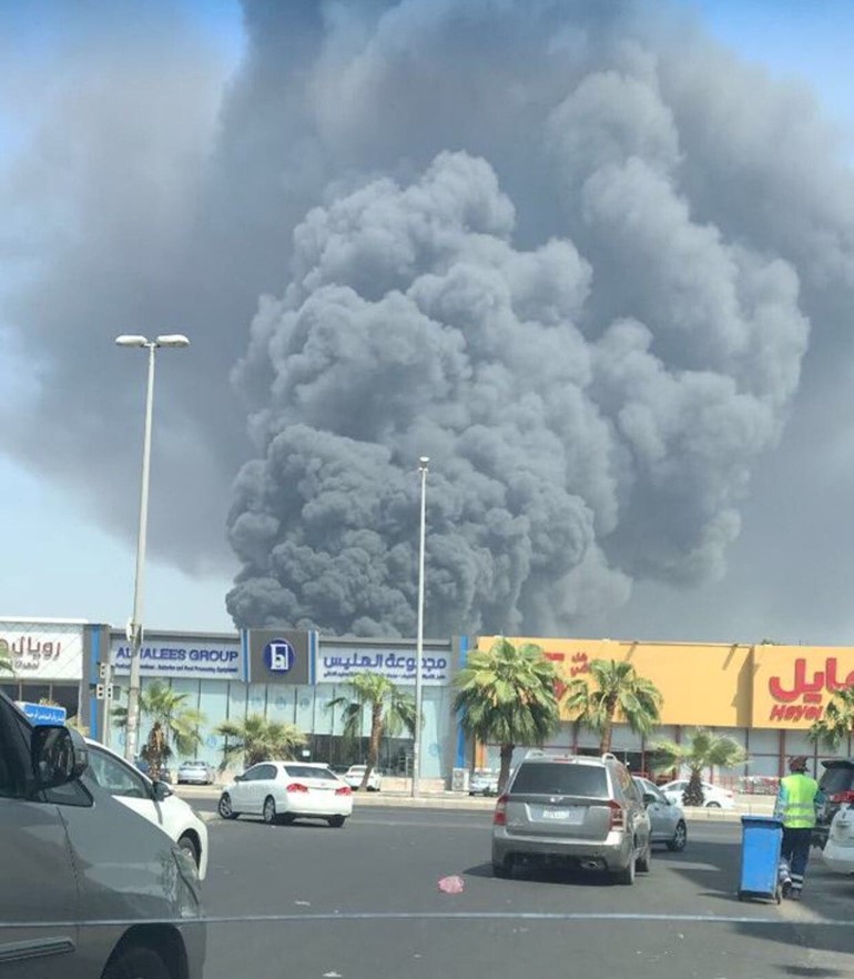 حريق في محطة قطار الحرمين في جدة
