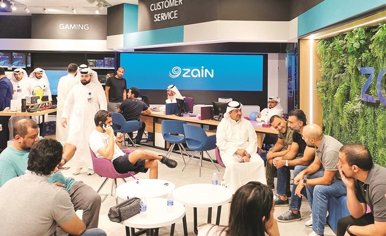 «زين» تفتتح متجرها «Zain Store» لعشاق التكنولوجيا في مشرف