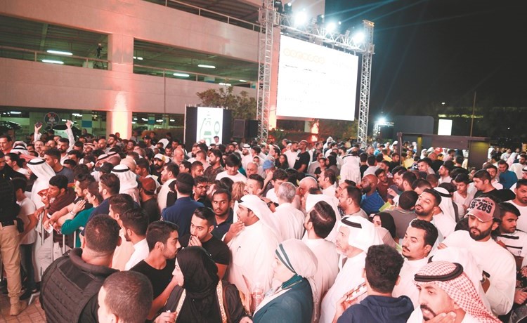 حشود غفيرة﻿