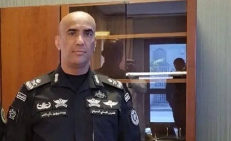 بالفيديو.. زميل الفغم يجهش بالبكاء بعد مواراته الثرى