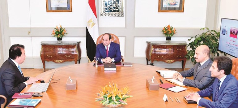 الرئيس عبدالفتاح السيسي مجتمعا مع د.خالد عبدالغفار وزير التعليم العالي والبحث العلمي﻿