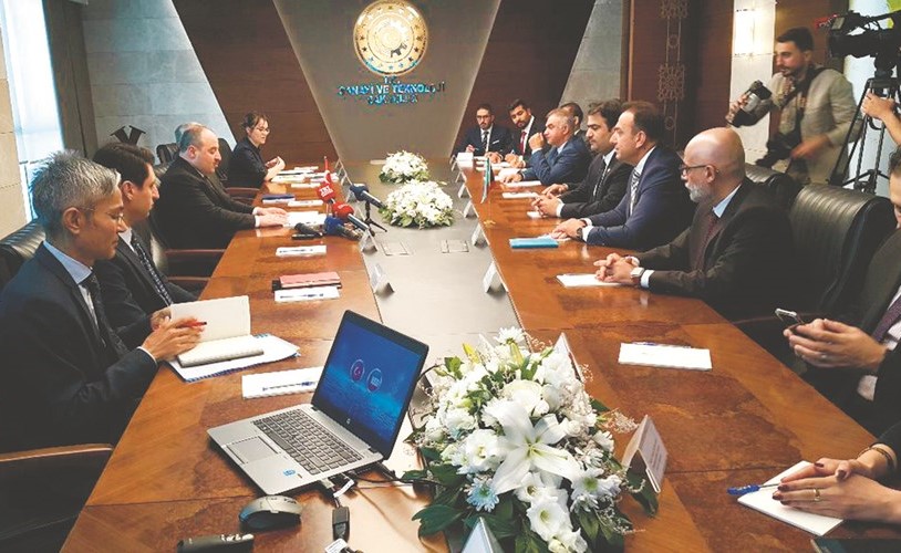  خلال اجتماع وفدي البلدين﻿