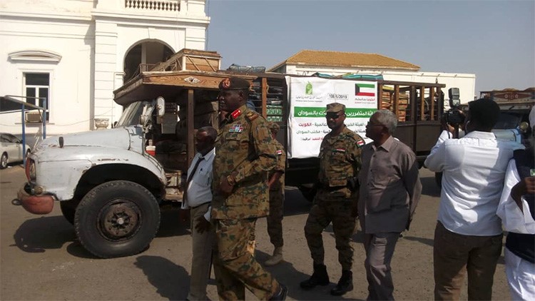 الهيئة الخيرية تدشن مخيماً لإيواء وإغاثة 500 أسرة سودانية