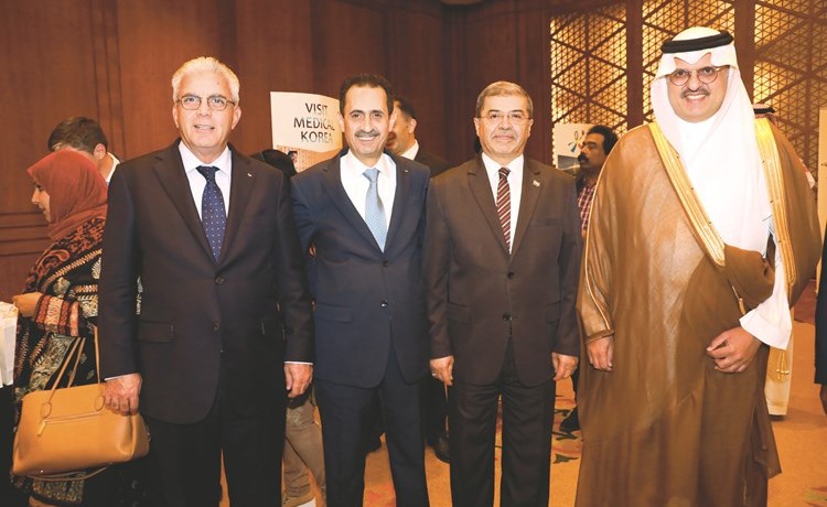  سفراء السعودية الأمير سلطان بن سعد والعراق علاء الهاشمي والأردن صقر أبو شتال وفلسطين رامي طهبوب﻿
