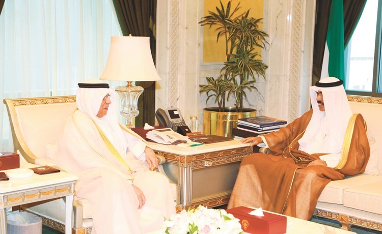 سمو نائب الأمير مستقبلا الشيخ خالد الجراح﻿