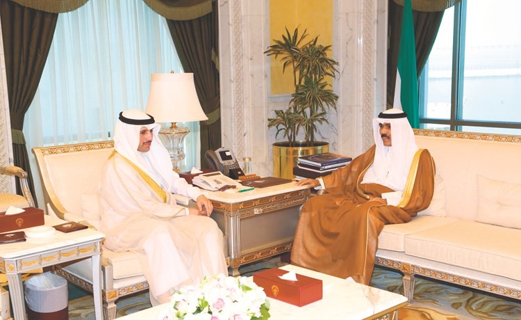سمو نائب الأمير وولي العهد الشيخ نواف الأحمد مستقبلا مرزوق الغانم ﻿