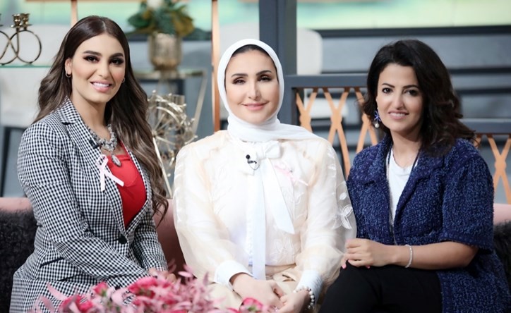الكاتبة ريم الميع مع افتخار الهاشمي وأسماء سيف في البرنامج﻿