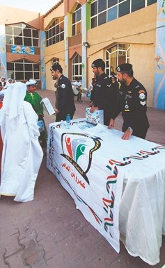 «الداخلية»: حريصون على تقديم الإرشادات والتوعية المرورية للطلبة