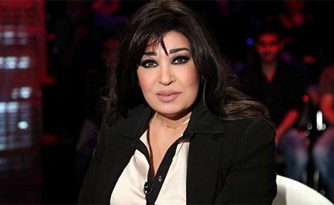 فيديو.. فيفي عبده توجه رسالة إلى محمد صلاح بعد إصابته: هاكل مصارين اللي ضربك