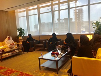 موجهو "التربية" يطالبون بالعودة للعمل في المدارس بعد حرمانهم من كادر "الوظائف المساندة"