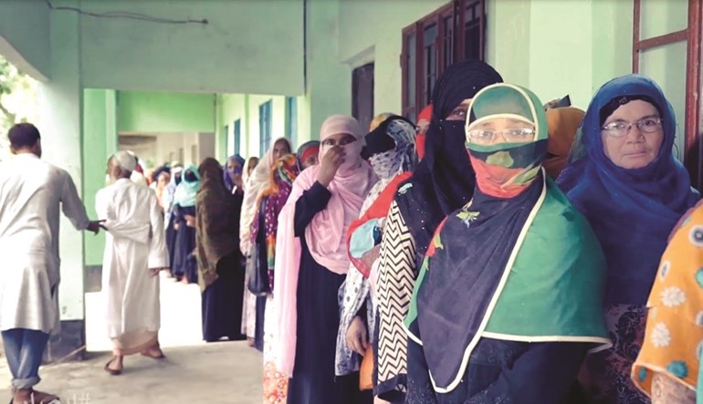 عدد من المستفيدين من حملة إبصار السابقة﻿