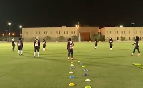 بالفيديو.. تعرف على أول إمرأة حكم لكرة القدم بالسعودية